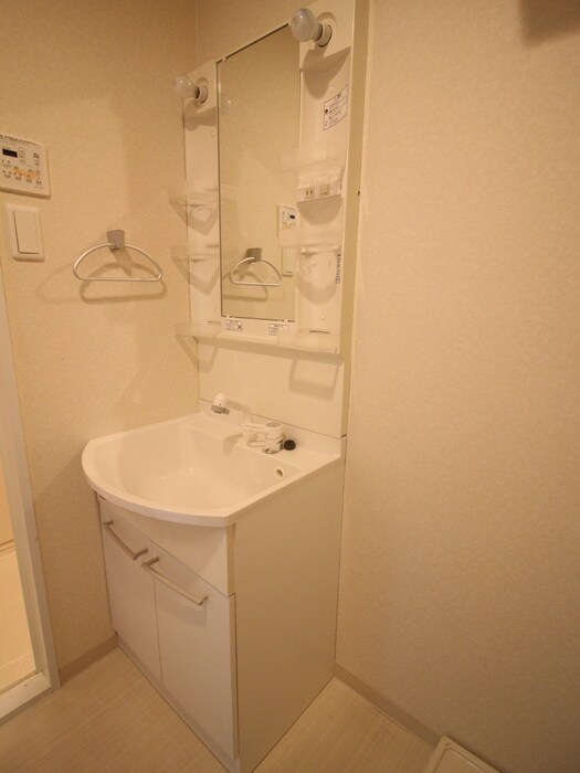 物件内観写真12　(洗面)