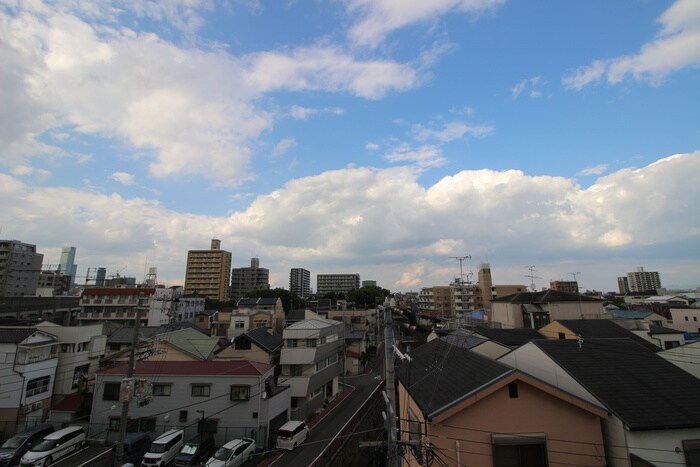 物件内観写真18　(室内からの展望)