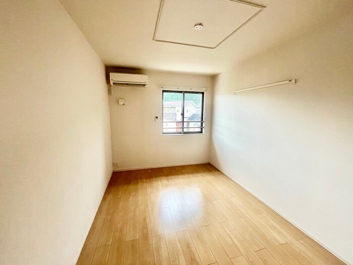 物件内観写真9　(居室)