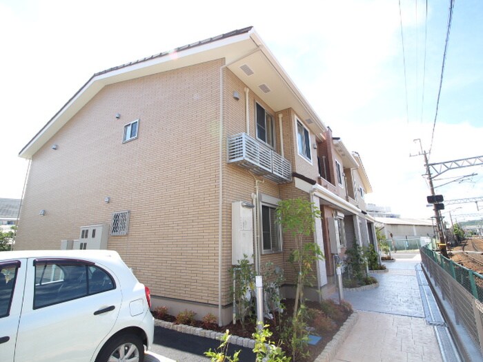 物件外観写真5　(外観写真)