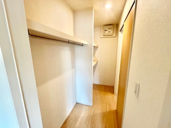 物件内観写真12　(収納)