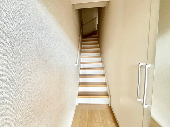 物件内観写真18　(廊下)