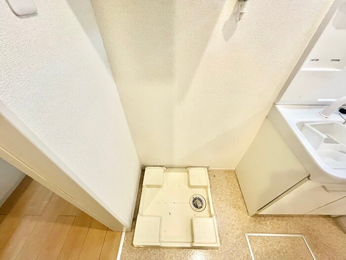 物件内観写真20　(洗濯機置場)