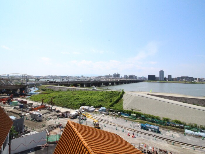 物件内観写真22　(室内からの展望)