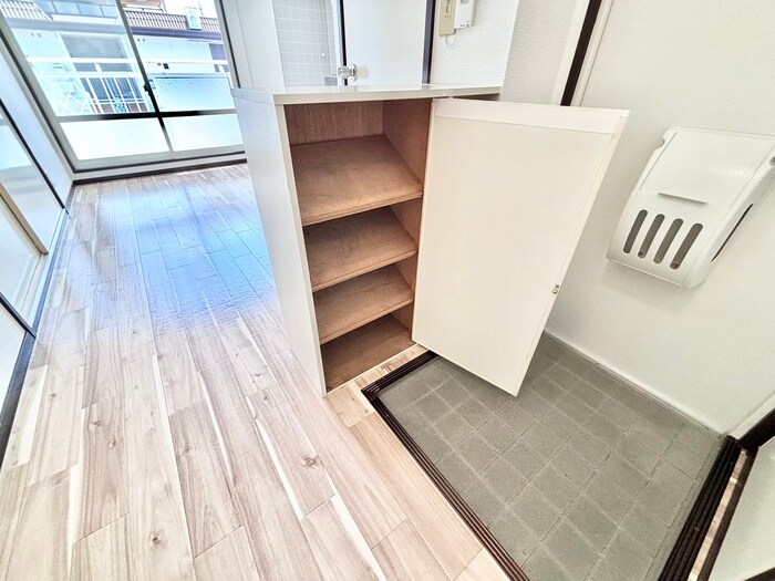 物件内観写真19　(靴箱)