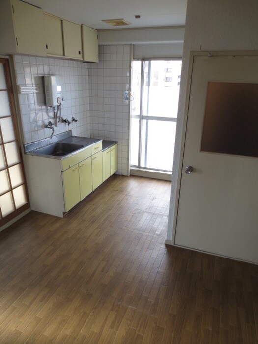 物件内観写真8　(居室)