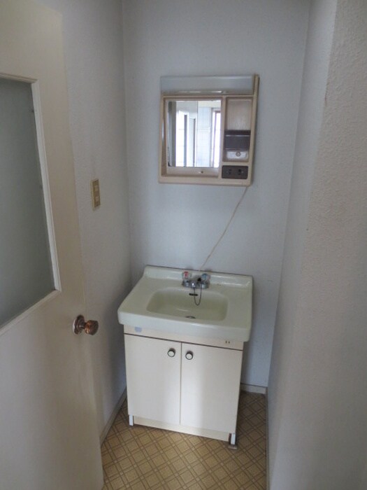 物件内観写真13　(洗面)