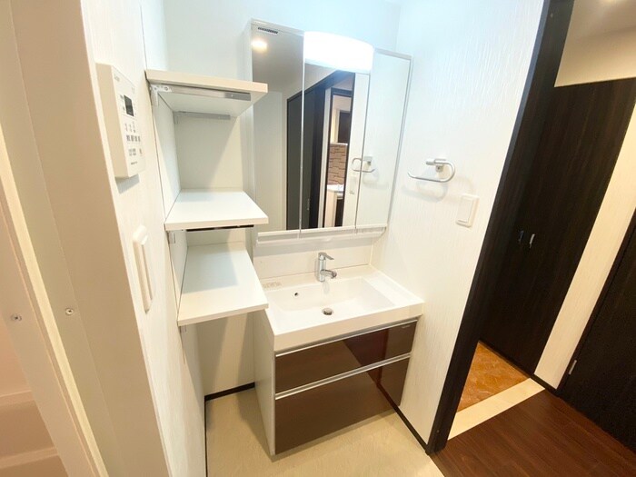 物件内観写真11　(洗面)