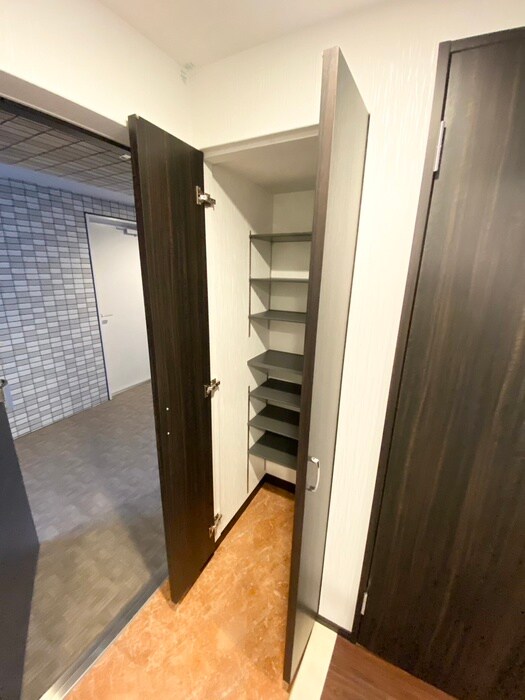 物件内観写真18　(靴箱)