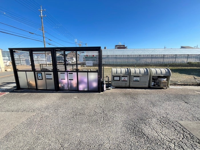 物件外観写真4　(建物設備)