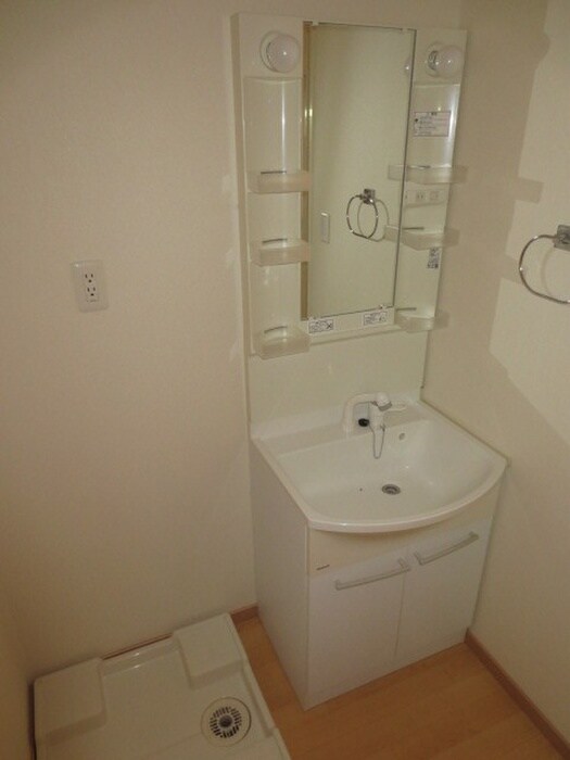 物件内観写真11　(洗面)