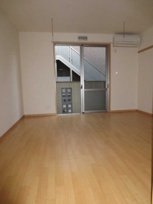 物件内観写真14　(居室)