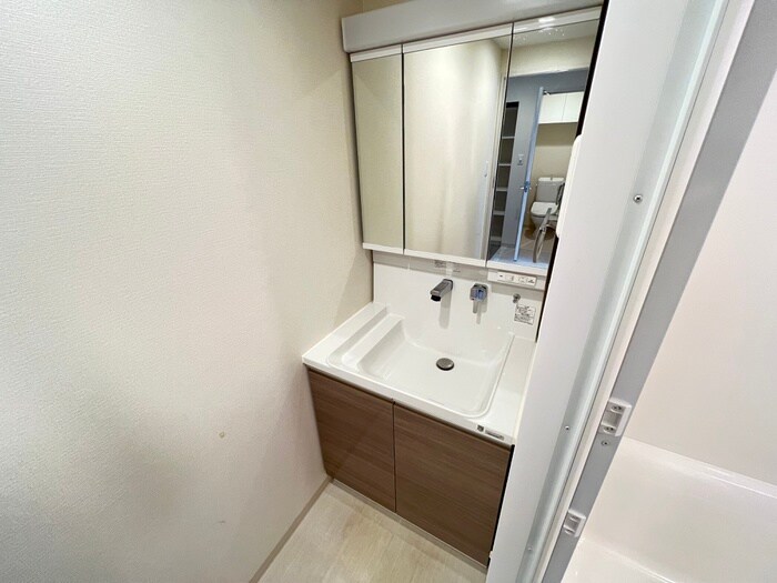 物件内観写真13　(洗面)