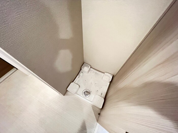 物件内観写真14　(洗濯機置場)