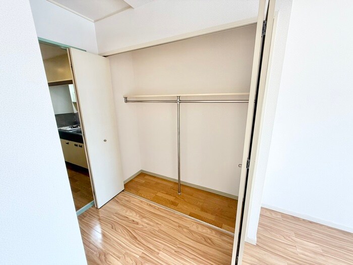 物件内観写真12　(収納)