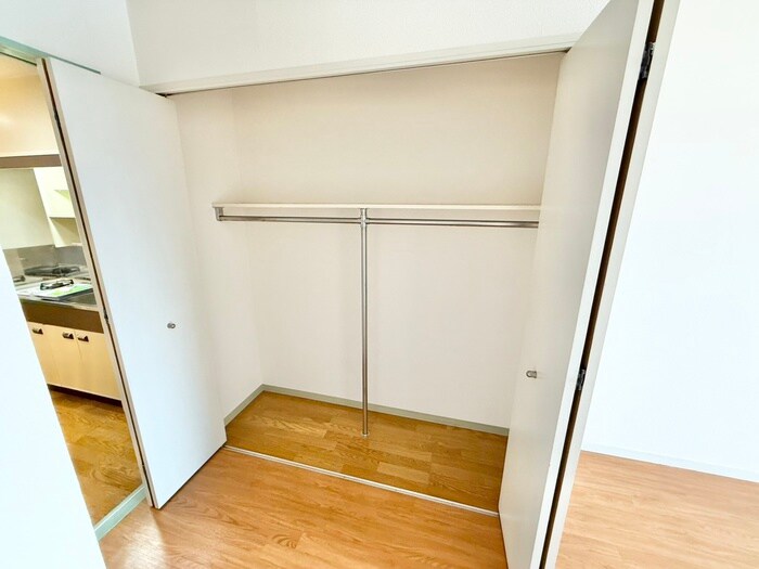 物件内観写真12　(収納)