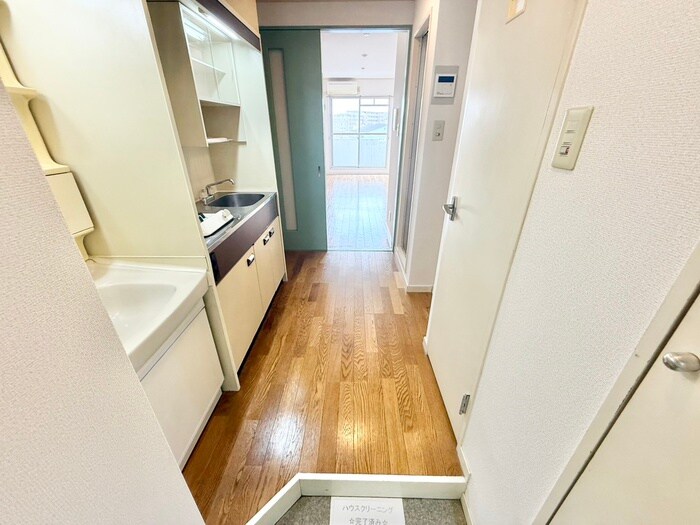 物件内観写真17　(廊下)