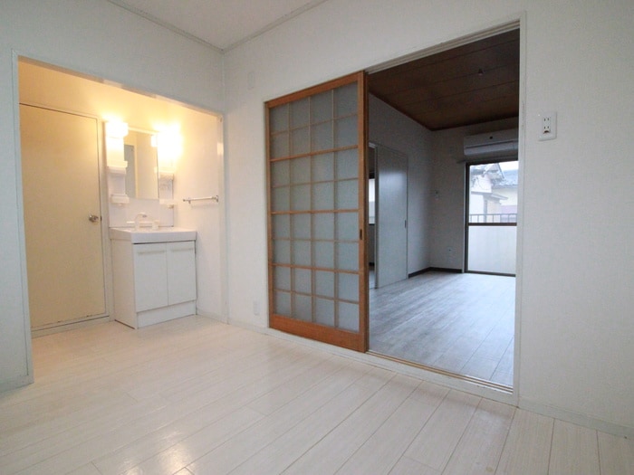 物件内観写真10　(居室)