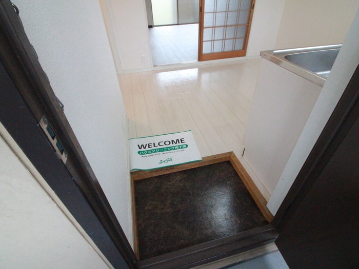 物件内観写真15　(玄関)