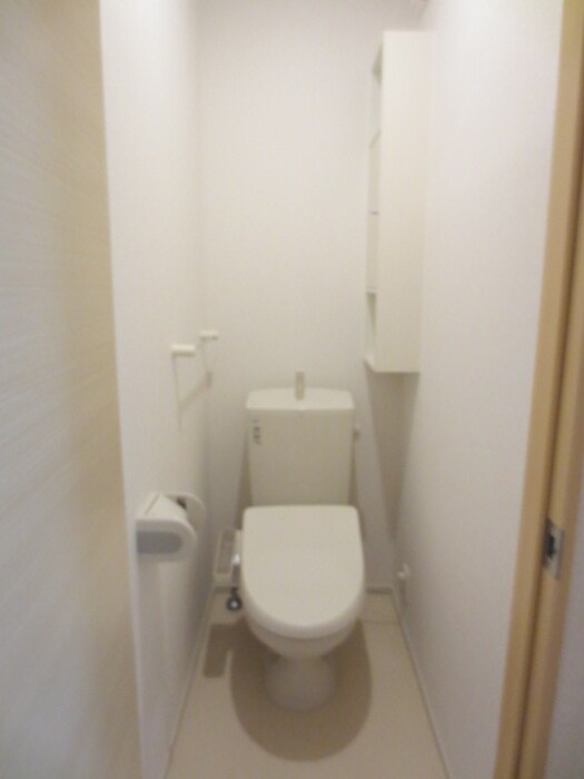 物件内観写真8　(トイレ)