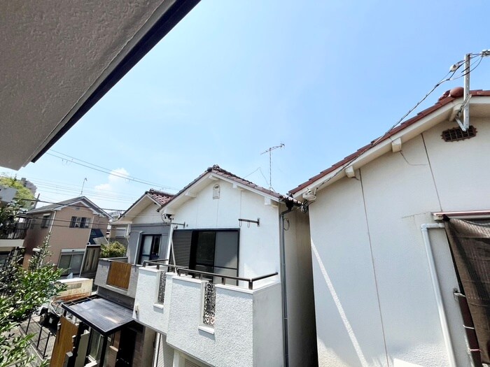 物件内観写真16　(室内からの展望)