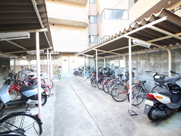 駐輪場