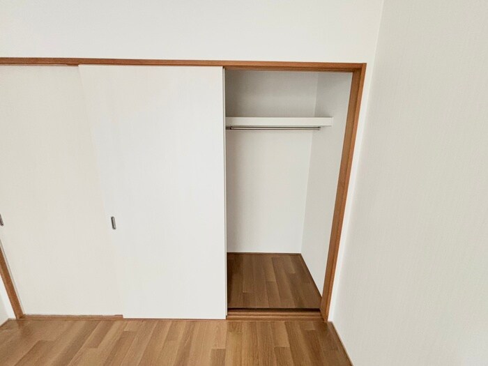 物件内観写真16　(収納)