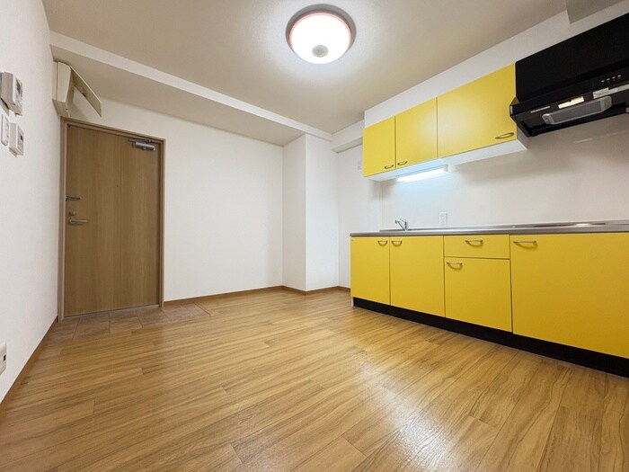 物件内観写真9　(居室)