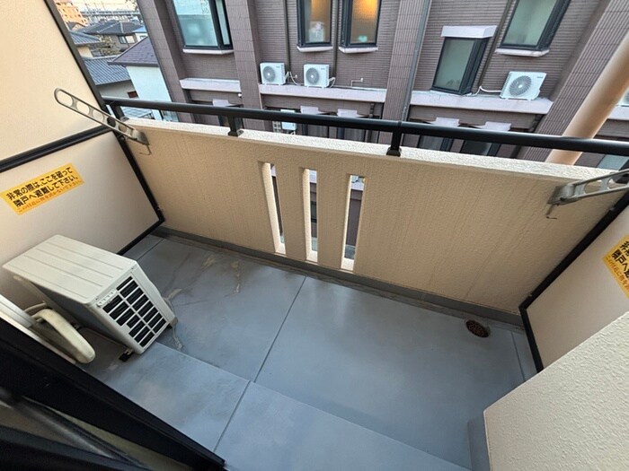 物件内観写真17　(ベランダ・バルコニー)