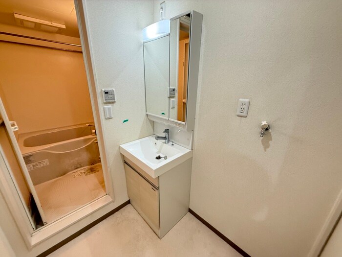 物件内観写真11　(洗面)