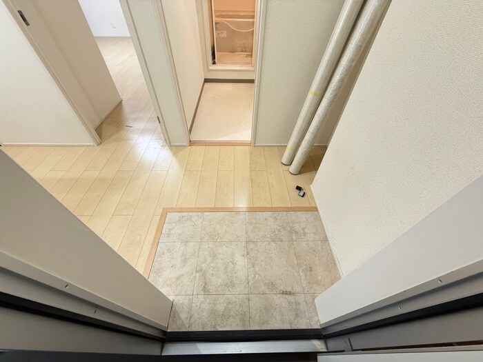 物件内観写真14　(玄関)