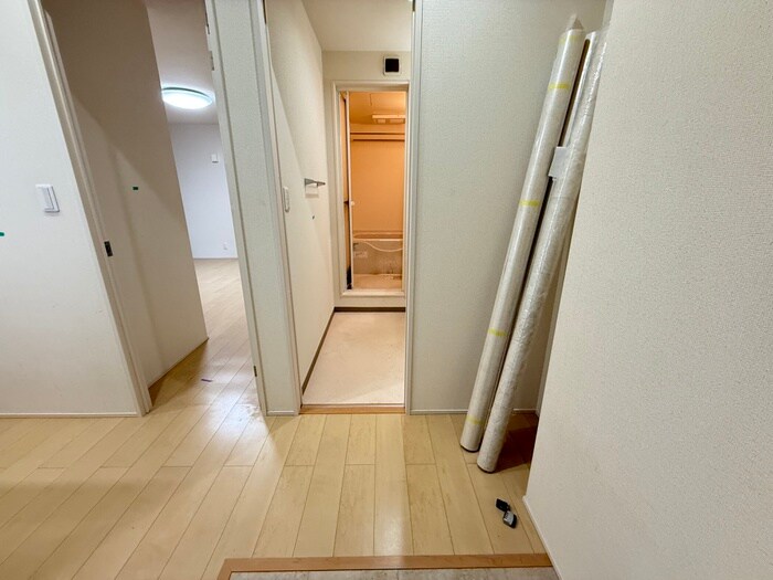 物件内観写真18　(廊下)