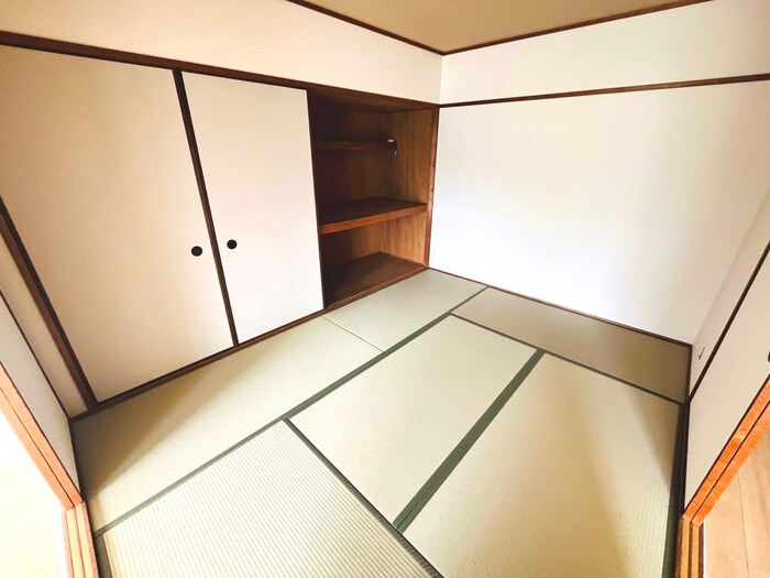 物件内観写真8　(居室)