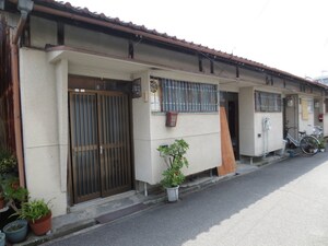 恒栄商事貸家東（4-5-8）外観写真