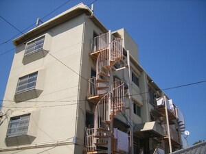 溝尾マンション外観写真