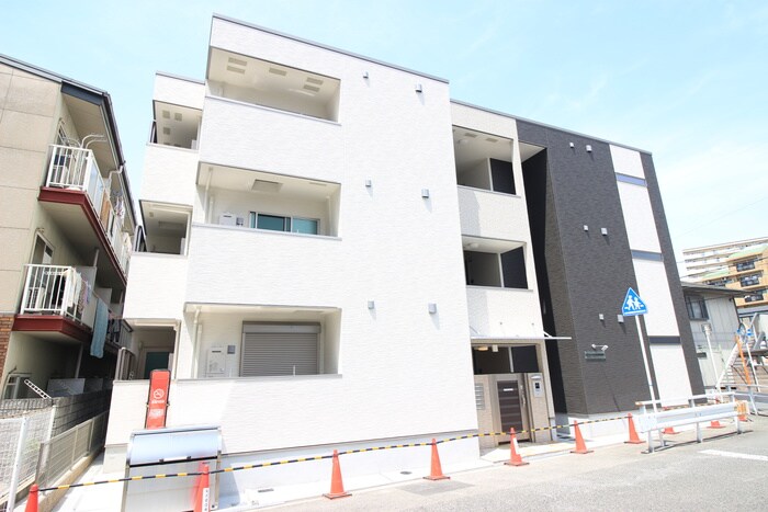 物件外観写真3　(外観写真)