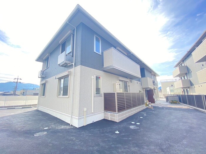 物件外観写真2　(外観写真)