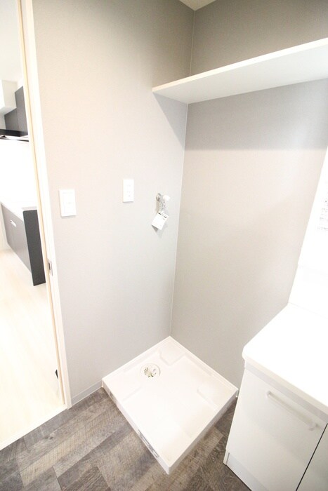 物件内観写真16　(洗濯機置場)