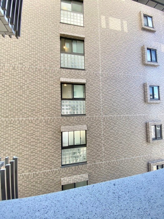 物件内観写真16　(室内からの展望)