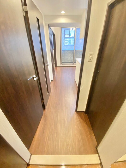 物件内観写真20　(廊下)