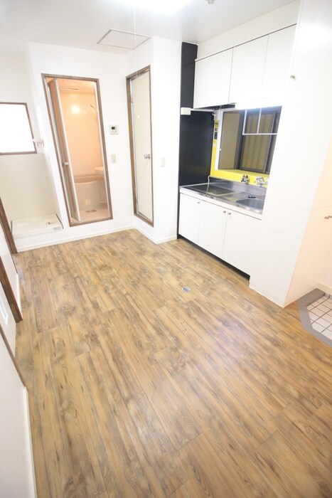 物件内観写真9　(廊下)