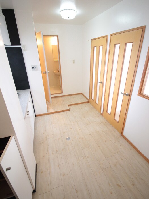 物件内観写真9　(廊下)