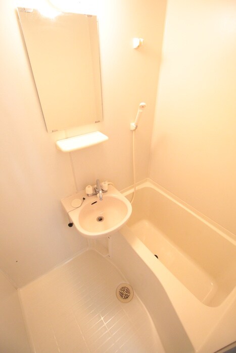 物件内観写真12　(バス／シャワールーム等)