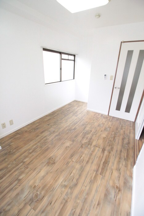 物件内観写真18　(居室)