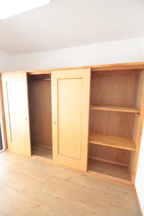 物件内観写真18　(収納)