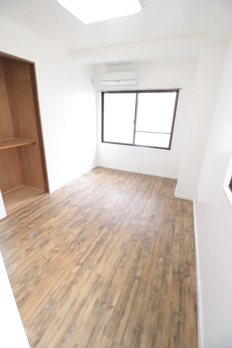 物件内観写真19　(居室)