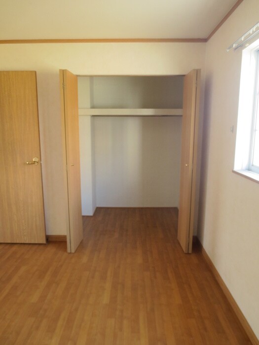 物件内観写真10　(収納)
