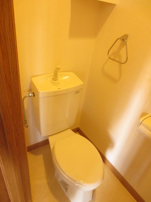 物件内観写真15　(トイレ)