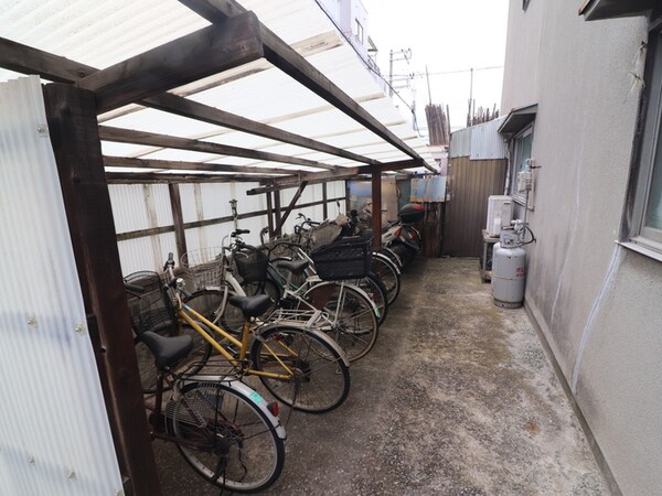 駐輪場