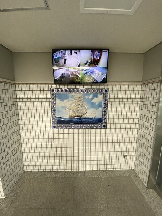 物件外観写真4　(エントランス部分)